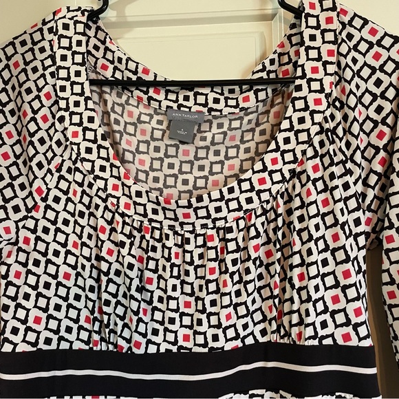 Ann Taylor Dress. Size 6 colors are dark brown, orange, cream - Picture 2 of 2